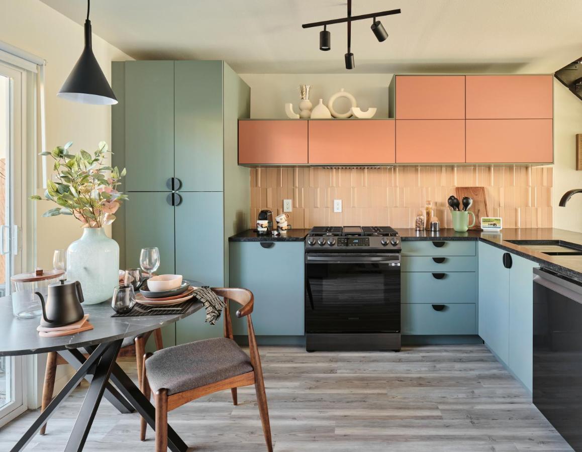 Midcentury Couples Designer Loft - Casa Tuya Apartment Austin Exterior photo
