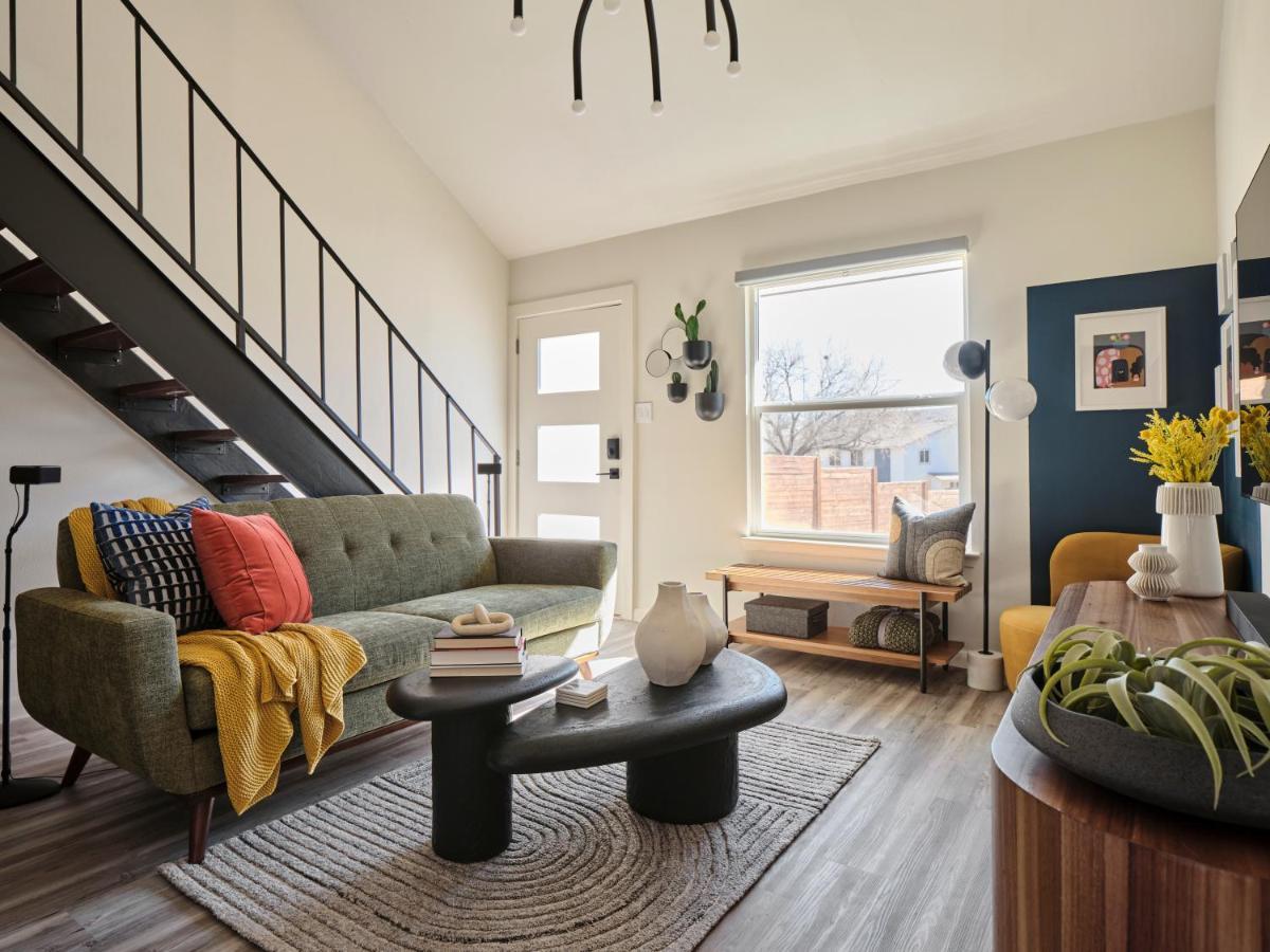 Midcentury Couples Designer Loft - Casa Tuya Apartment Austin Exterior photo